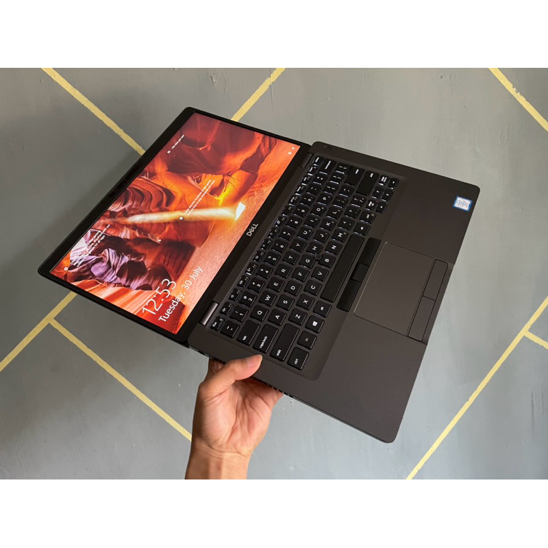 Laptop Desain TouchScreen Dell Latitude 5400 Core i5 RAM 8GB SSD 256GB Nvme