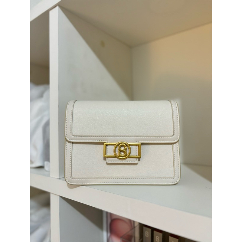 Izzy Shoulder Bag Buttonscarves Pre❤️