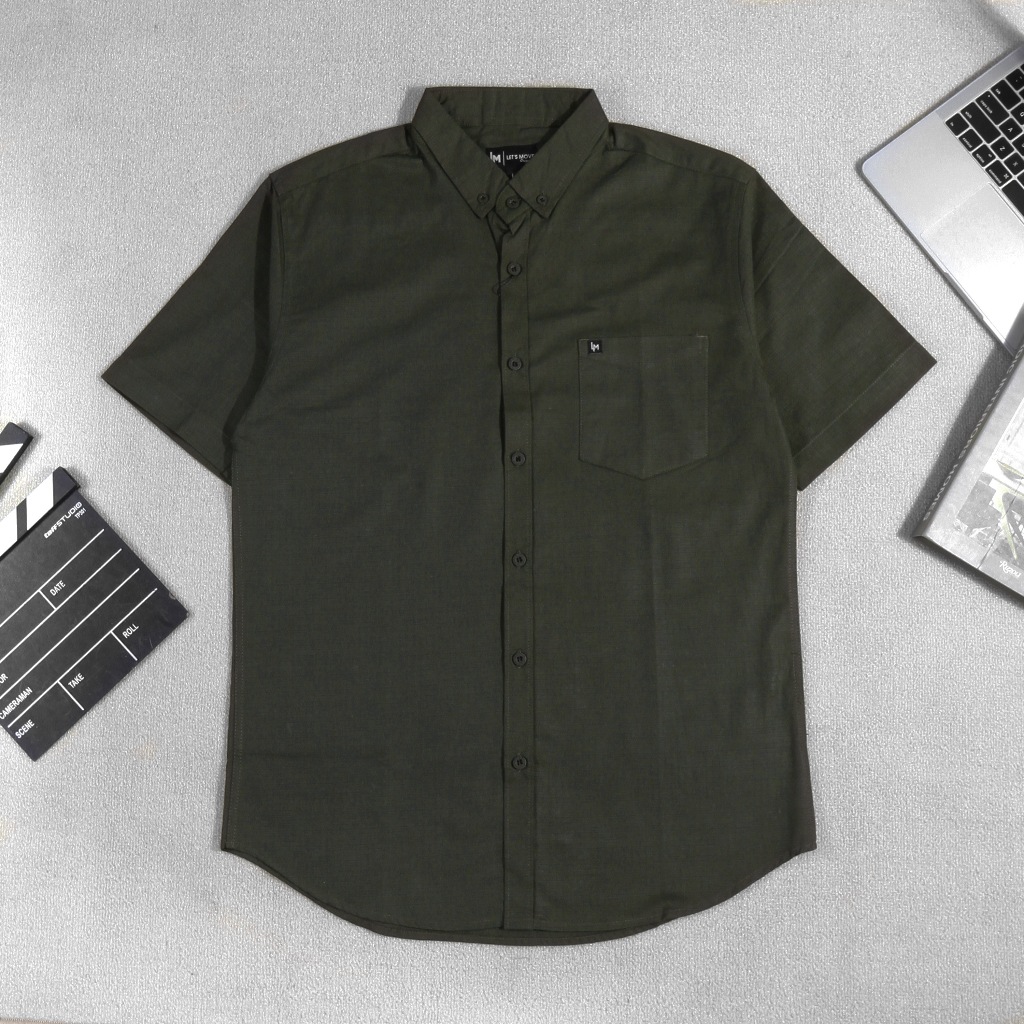 Kemeja Pria Lengan Pendek Slimfit Warna Hijau Army