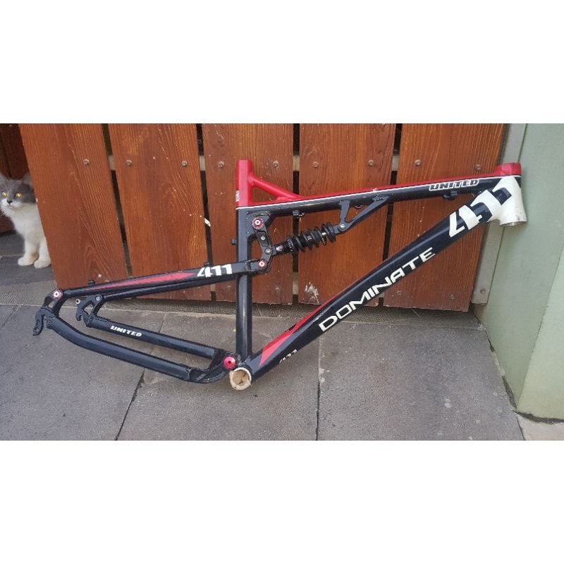fream / Rangka sepeda united dominate 411