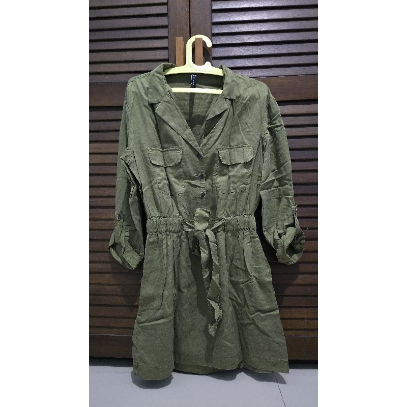 [PRELOVED LIKE NEW] KEMEJA ZARA - Color Army Green Size S
