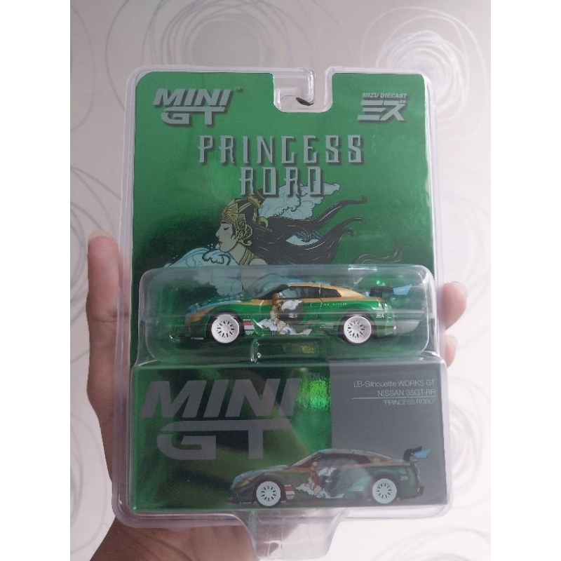 Mini GT LBWK Nissan GTR R35 Princess Roro Mizu Diecast