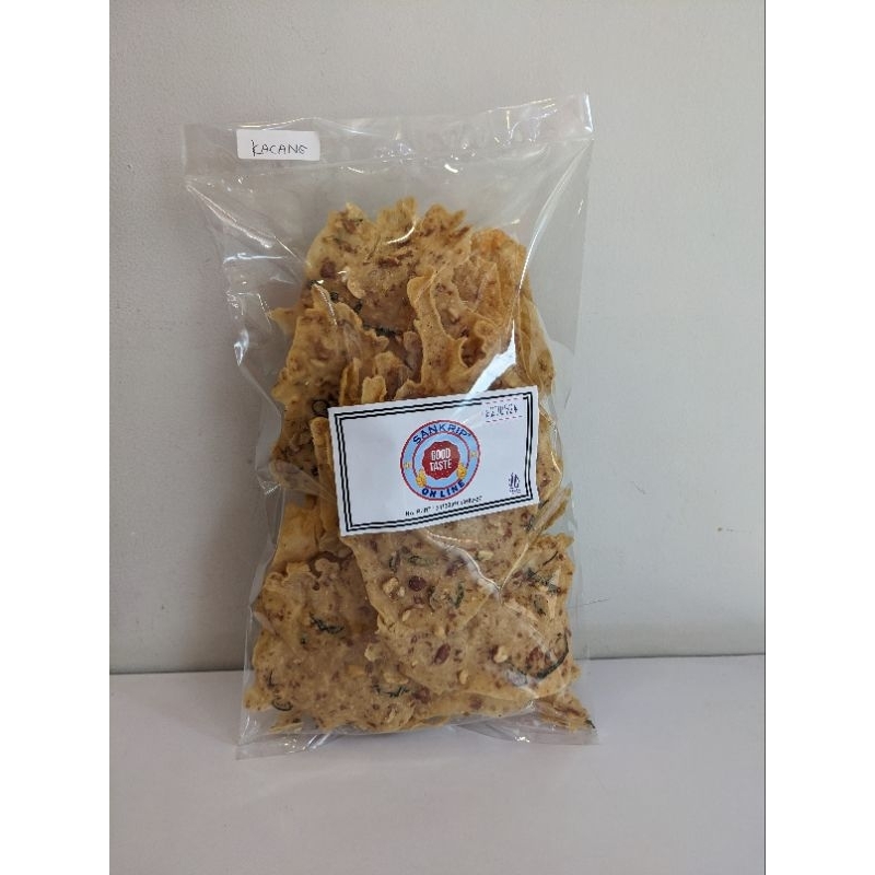 

REMPEYEK KACANG