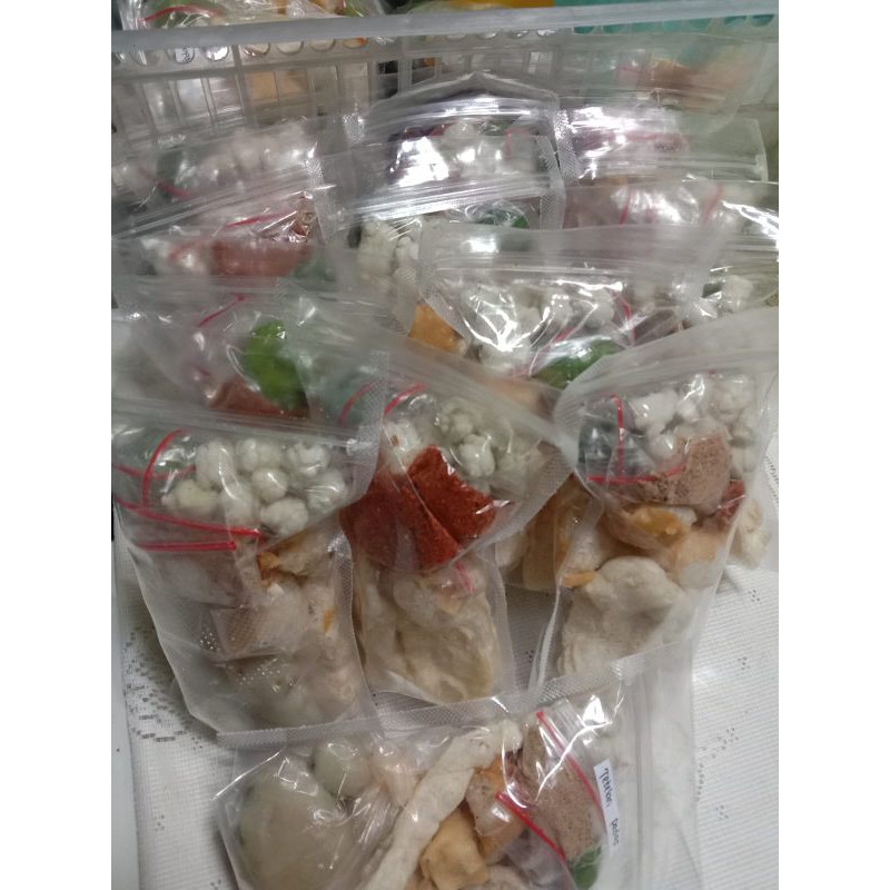 

paket bakso aci kk dina enk nya nampollll