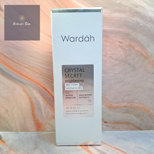 Wardah Crystal Secret Brightening Day Cream 15ml/pelembab wajah/krim penghilang flek hitam
