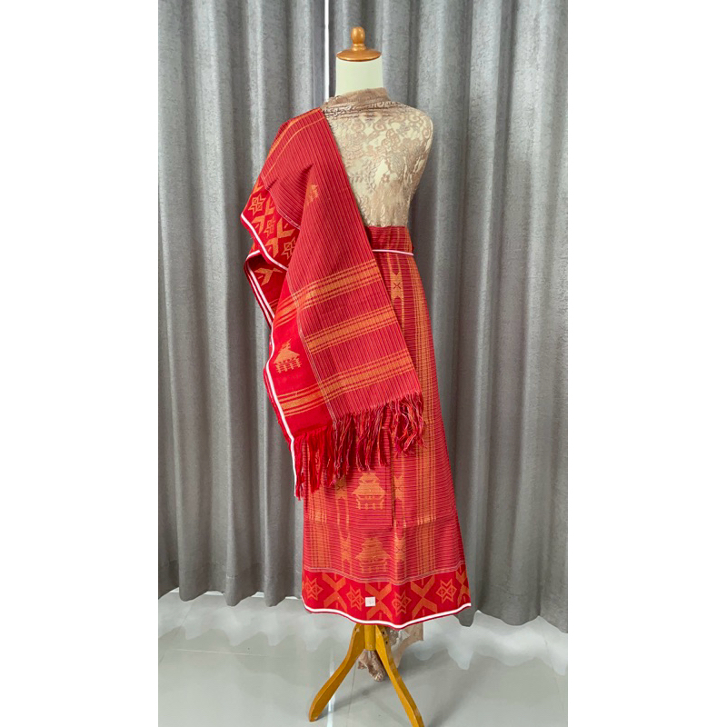 Uis Nipes Karo Bahan Sutra