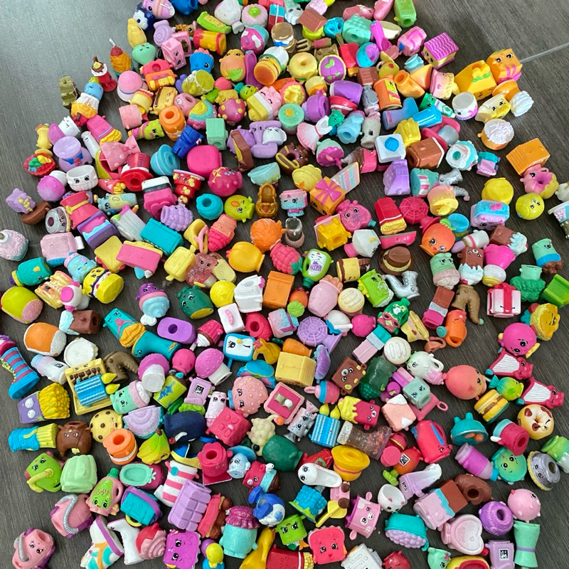 [ preloved ] Rumah shopkins set plus accessories and Characters original moose