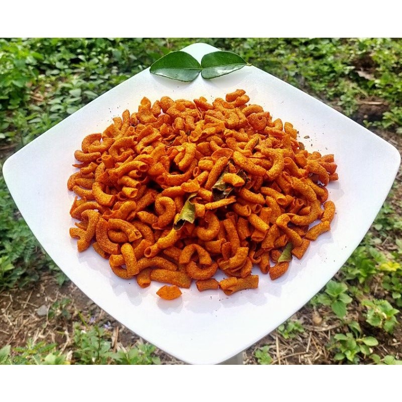 

CEMILAN MAKARONI PEDAS 1 KG