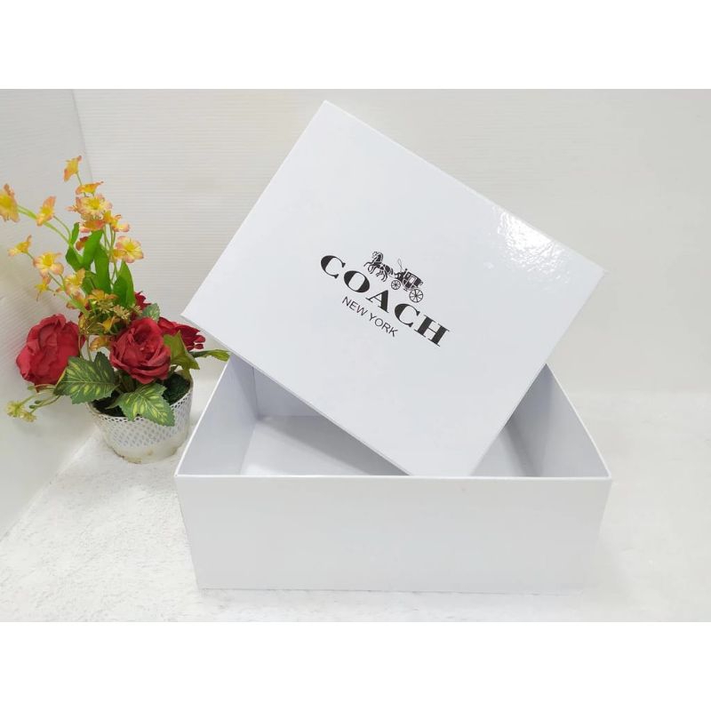 

Box Tas/ Gift Box/ Box Hampers Kado Ulang Tahun, Anniversary dll