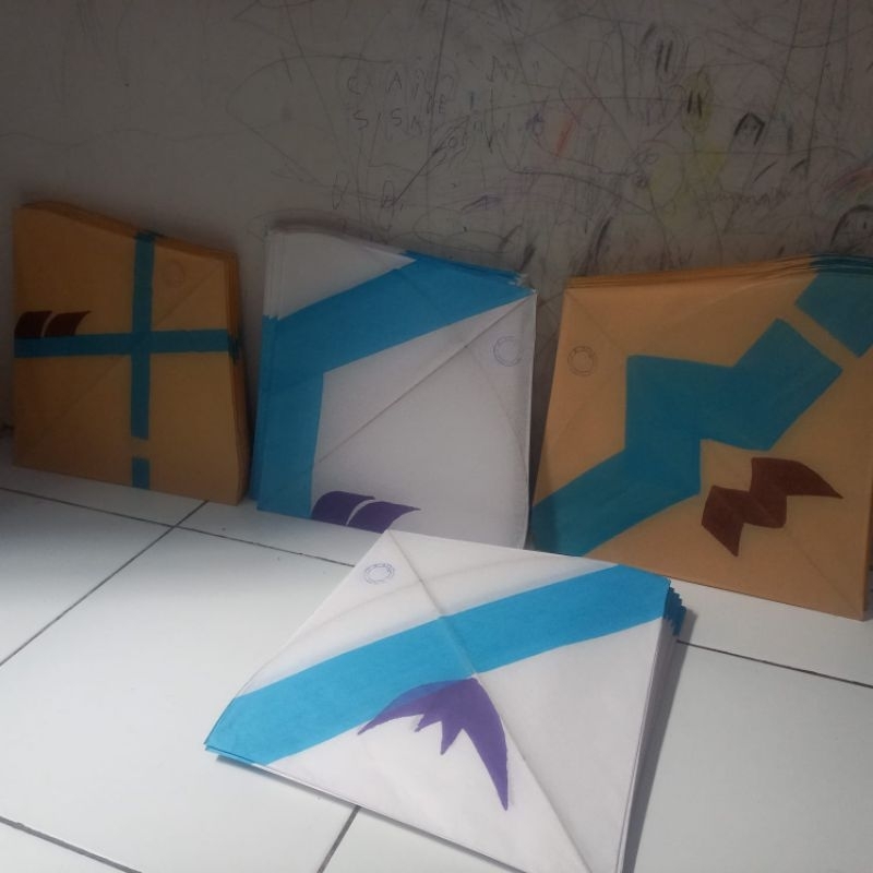 Sa1 layangan atep panser 1pak isi 25 pcs layangan (satuan 2849)