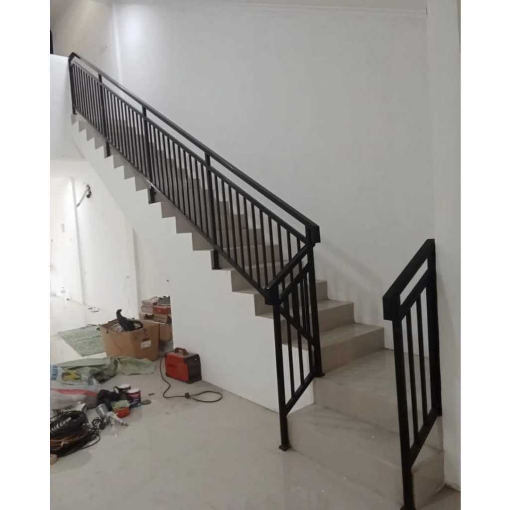 relling tangga besi model holo minimalis berkualitas