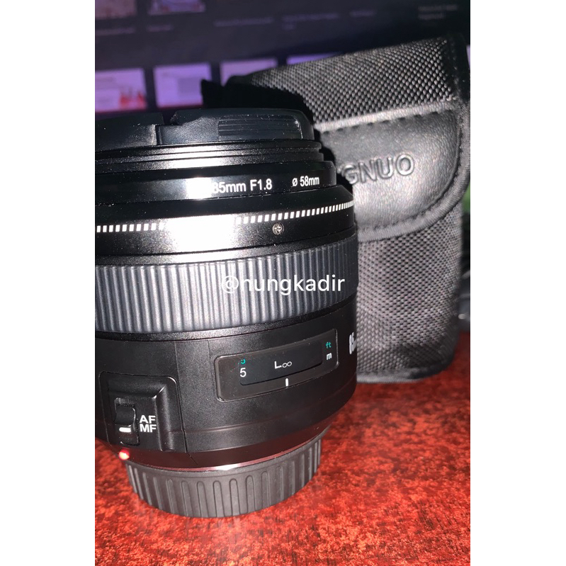 Lensa YongNuo 85mm f/1.8 second for Canon DSLR
