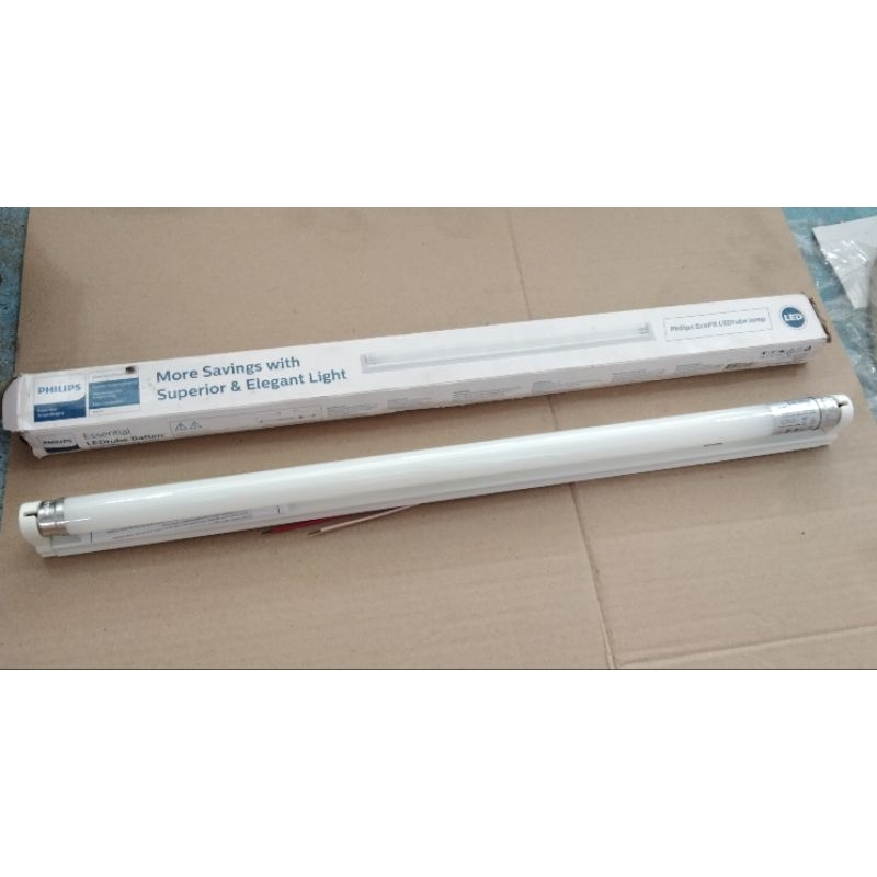 philips Essential Ledtube Batten 8w /kap lampu TL T8 Philips 8w dikota Pontianak
