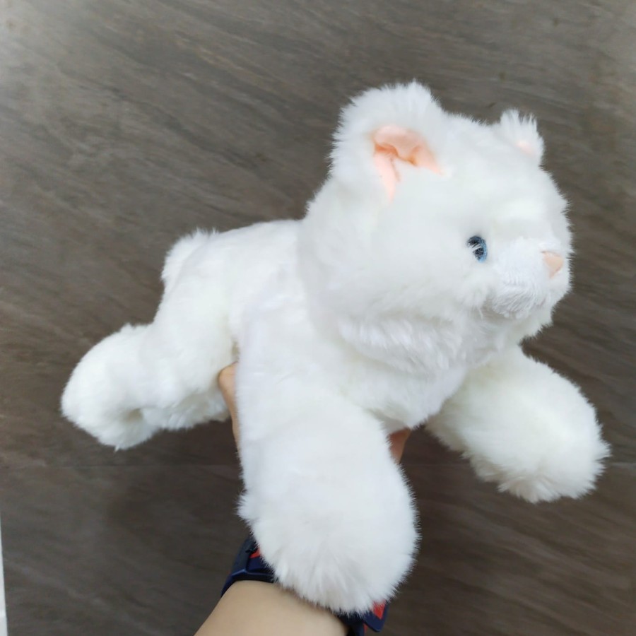 Boneka Kucing Putih