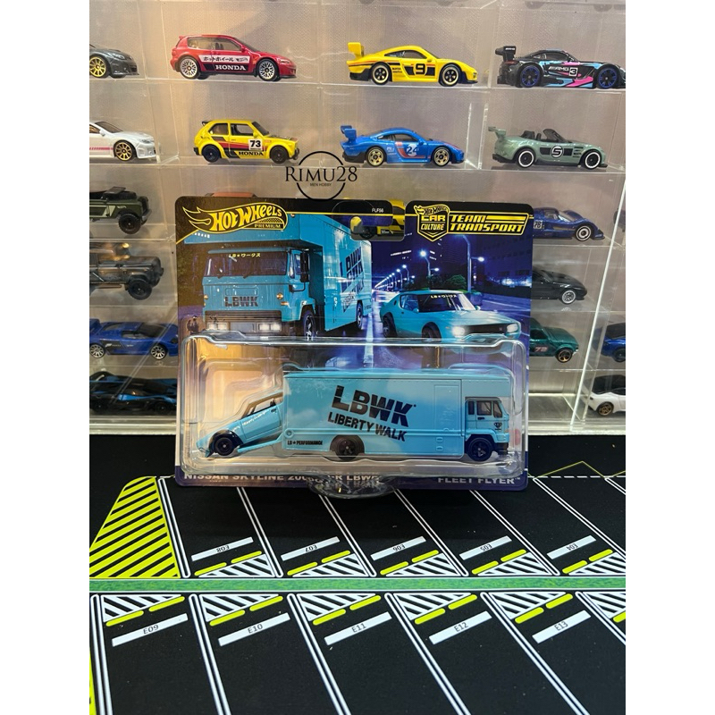 Hotwheels Premium Team Transport LBWK Nissan Skyline 2000Gtr