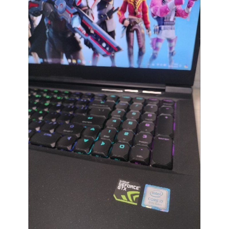 Aftershock Apex 17 Core i7-8750H Geforce GTX 1060 (16/256)Nvme Keyboard RGB