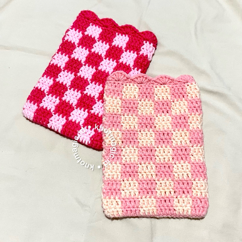 PRE ORDER - Checkered E-reader / boox / kindle Sleeve Crochet / Kindle Cover Rajut Pouch