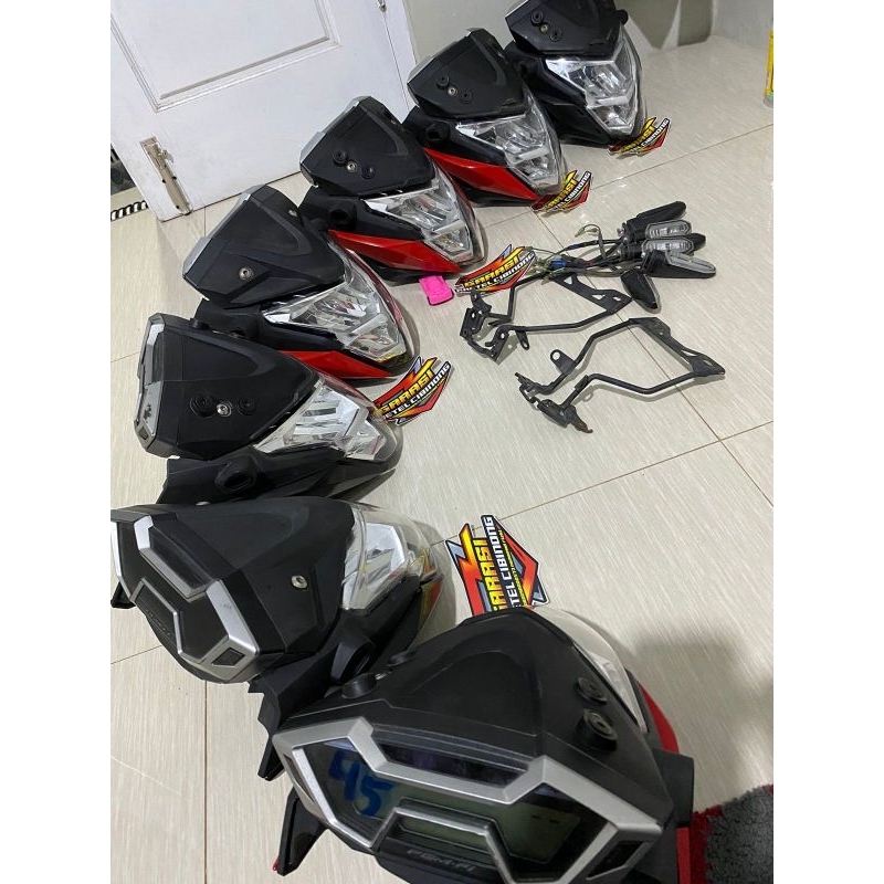 HEADLAMP SET/BATOK KEPALA LAMPU  HONDA NEW CB150R LED