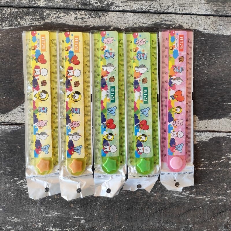 

Penggaris Lipat Fancy Panjang 30 Cm Isi 20 & Isi 40 Pcs