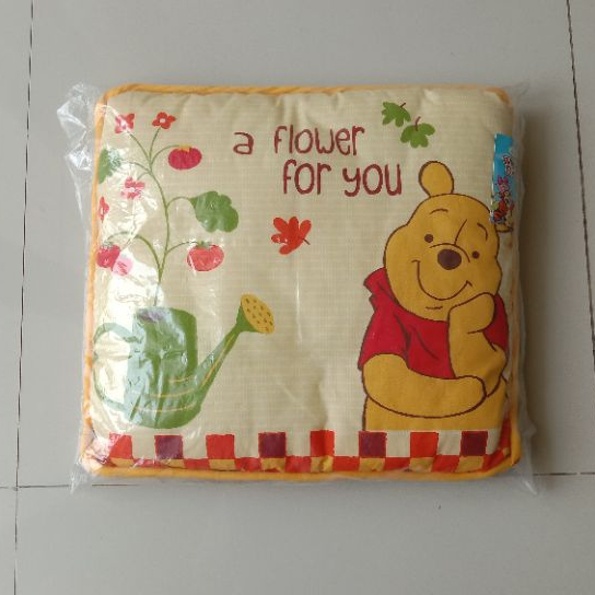 NEW bantal Winnie the pooh bear disney pillow