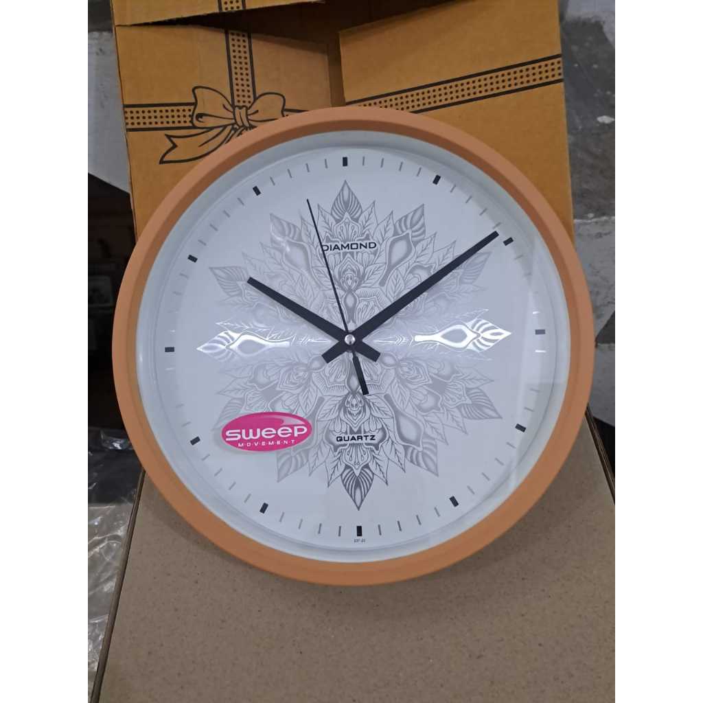 Jam Dinding Diamond Minimalis Mesin Sweap Elegan