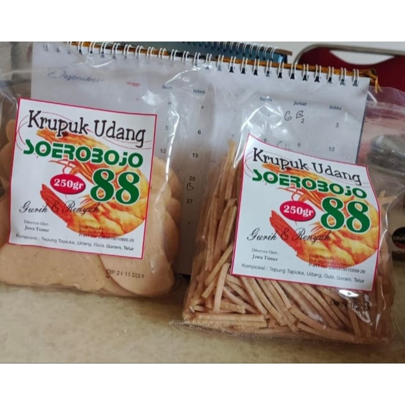 

Krupuk Udang Soerobojo 88 (250 Gram)