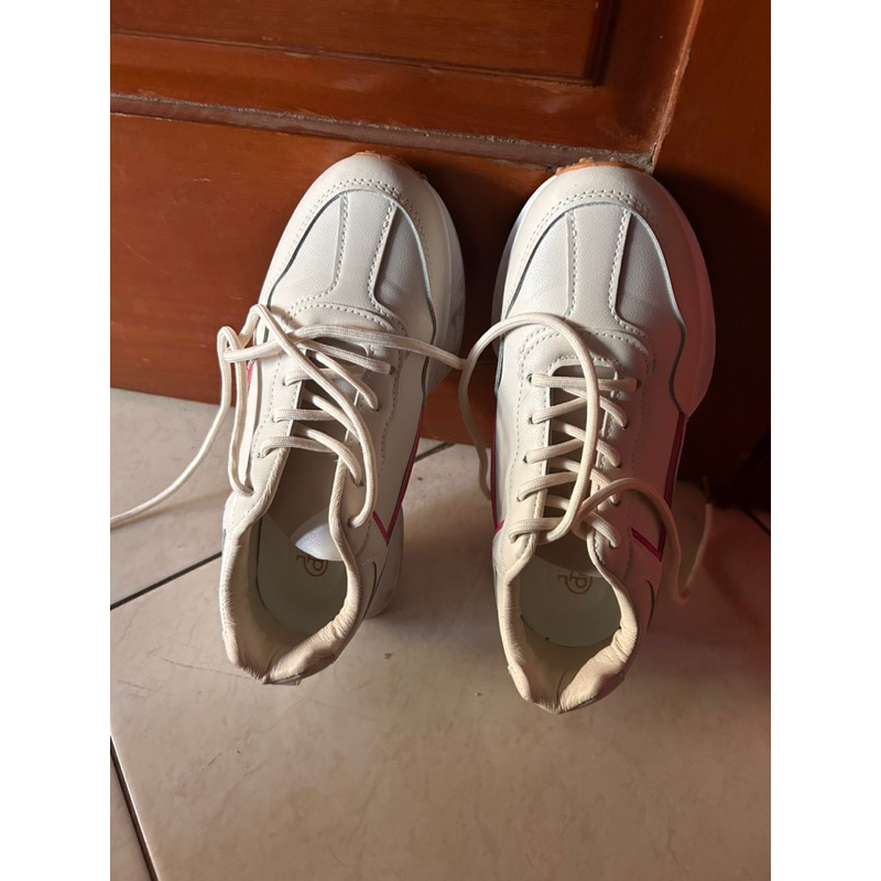 donatello sneakers wanita