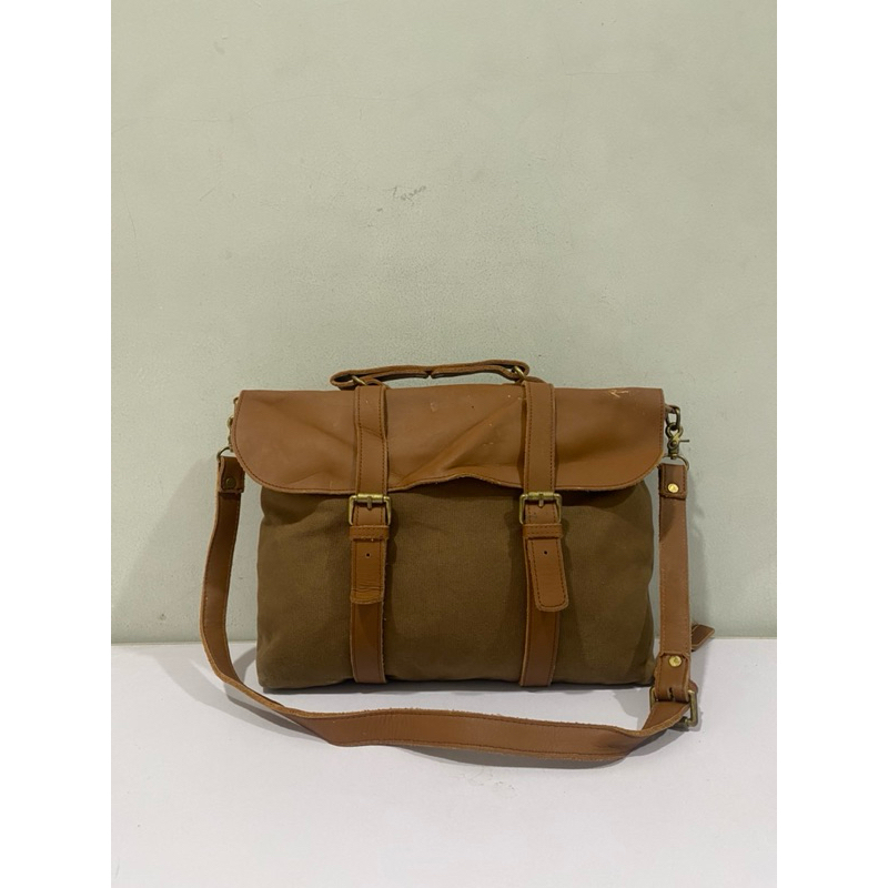 tas selempang le-junev