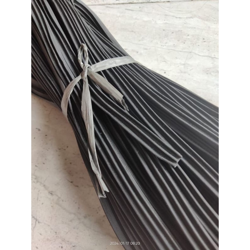 Karet 056 Karet Lemari Karet Etalase Karet List Kaca Aluminium 056