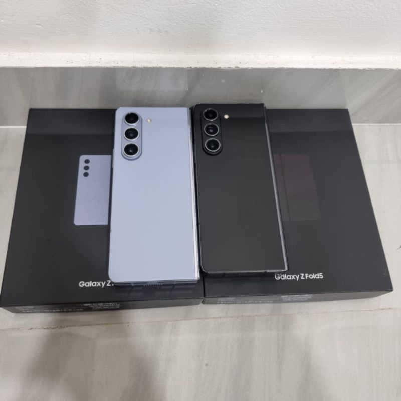 Samsung Galaxy Z Fold 5 12/512 Second Fullset Garansi Resmi SEIN