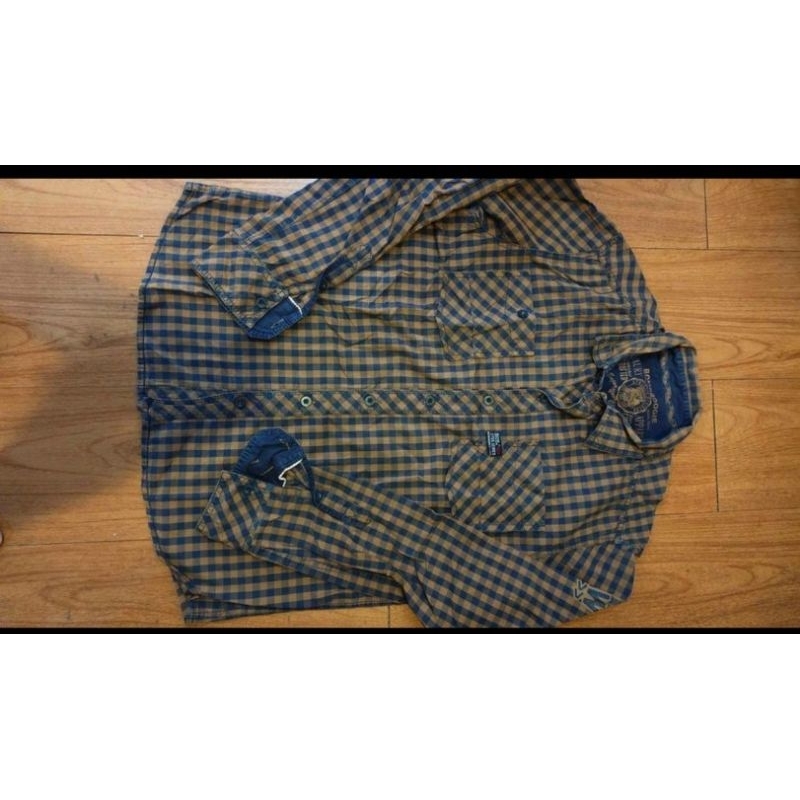 kemeja boombogie size m kondisi josss