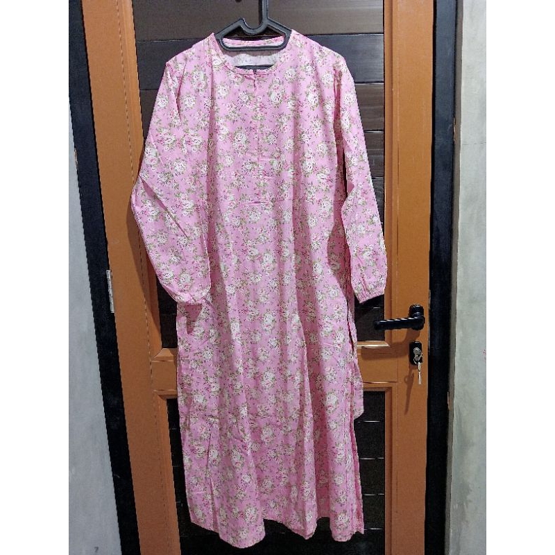 [PRELOVED] DRESS FLORAL HIJAB FRIENDLY