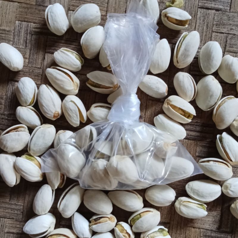 

kacang pistachio/ kacang ketawa 17g
