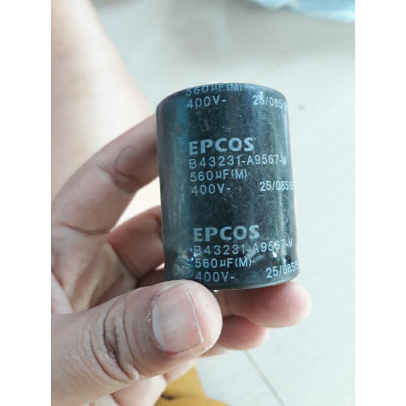 Elko 400v 560uf original P, 4,5 cm diameter 3,5 cm