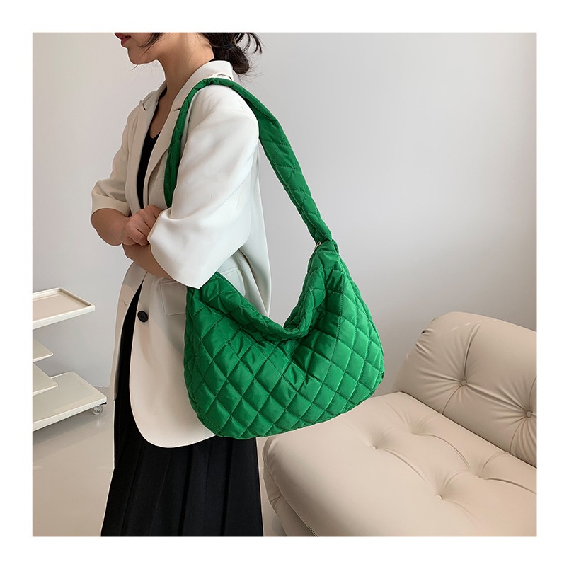 TAS SELEMPANG WANITA PUFFY BAG BESAR IMPORT PREMIUM KOREA WARNA HIJAU. ONLINE SHOPPING YUK
