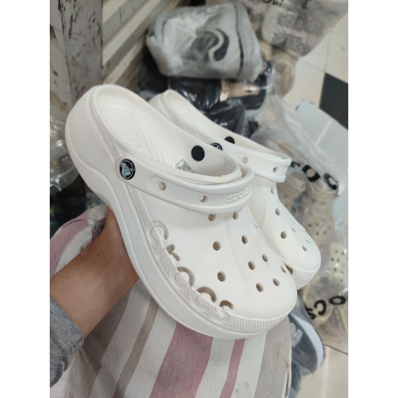 SANDAL / SENDAL CROCS ORIGINAL BAYA PLATFORM PUTIH / WHITE