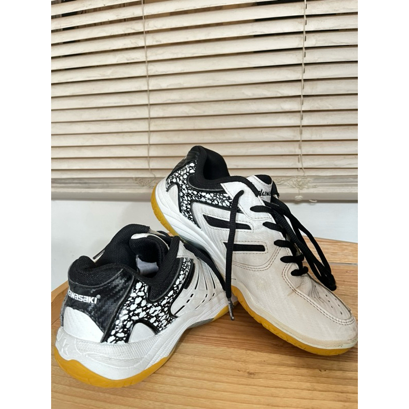Sepatu Badminton second Kawasaki Size39