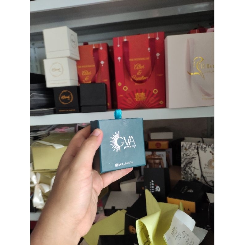 CUSTOM KEMASAN HARDBOX / PACKAGING PREMIUM UNTUK BAJU, KERUDUNG, KAIN, PARFUM, MAKANAN DLL