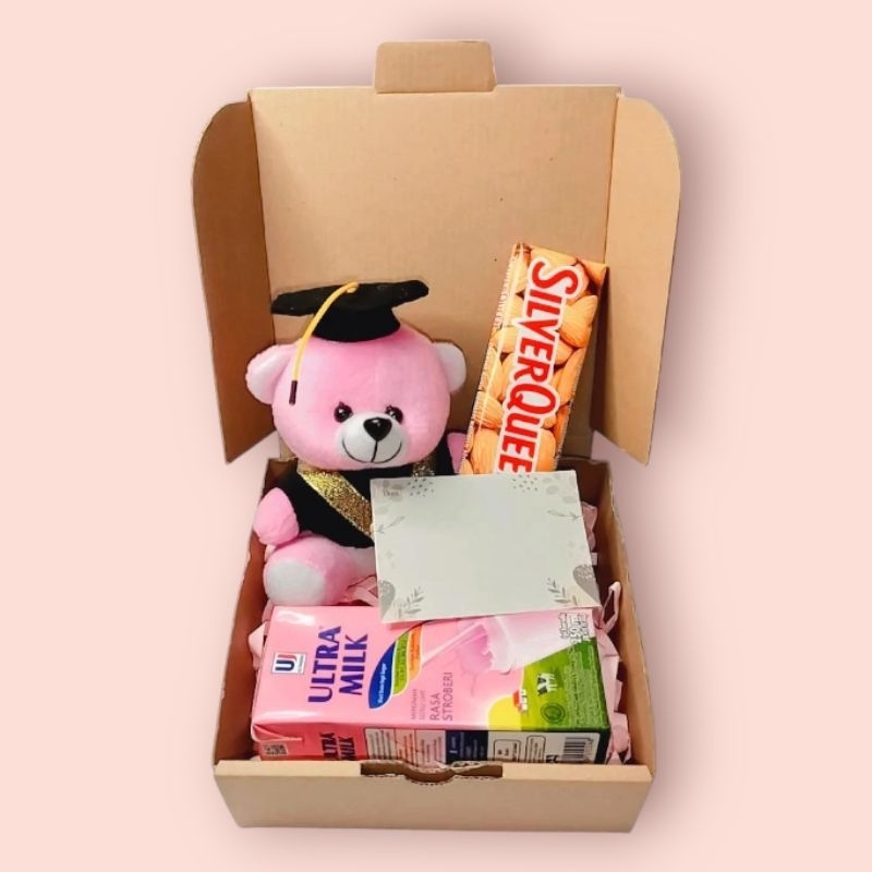 

KADO WISUDA | KADO ULANG TAHUN | GIFT BOX WISUDA | GIFT BOX SNACK