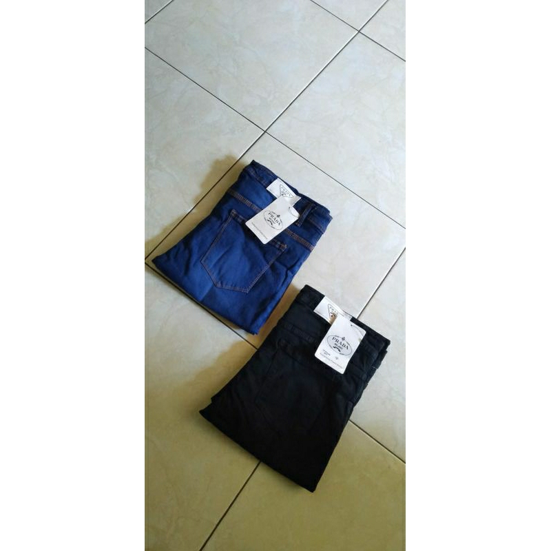 celana jeans prada milano