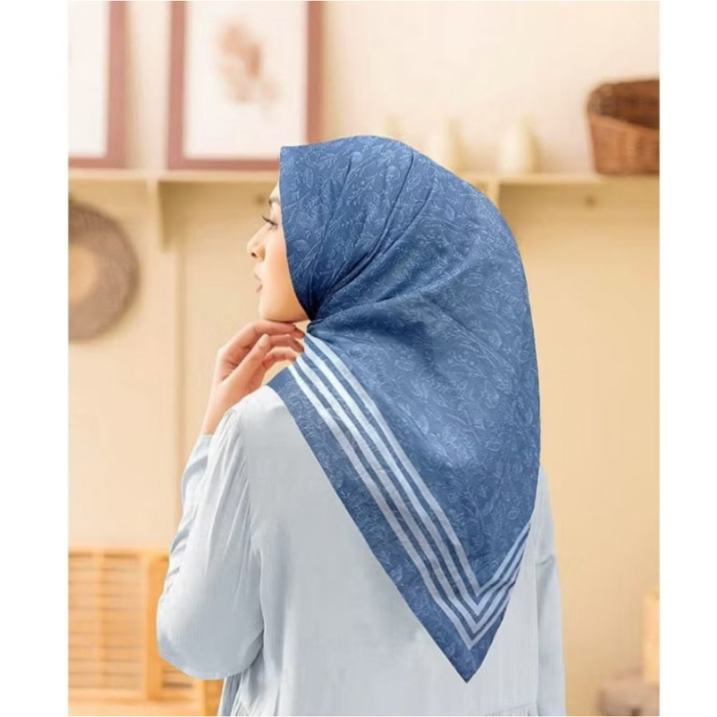 HIJAB SEGI EMPAT/HIJAB VOAL MOTIF FLOW SERIES/HIJAB TERBARU