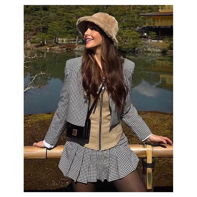 Blazer Crop Wanita Hitam Putih Grid And Skort Set