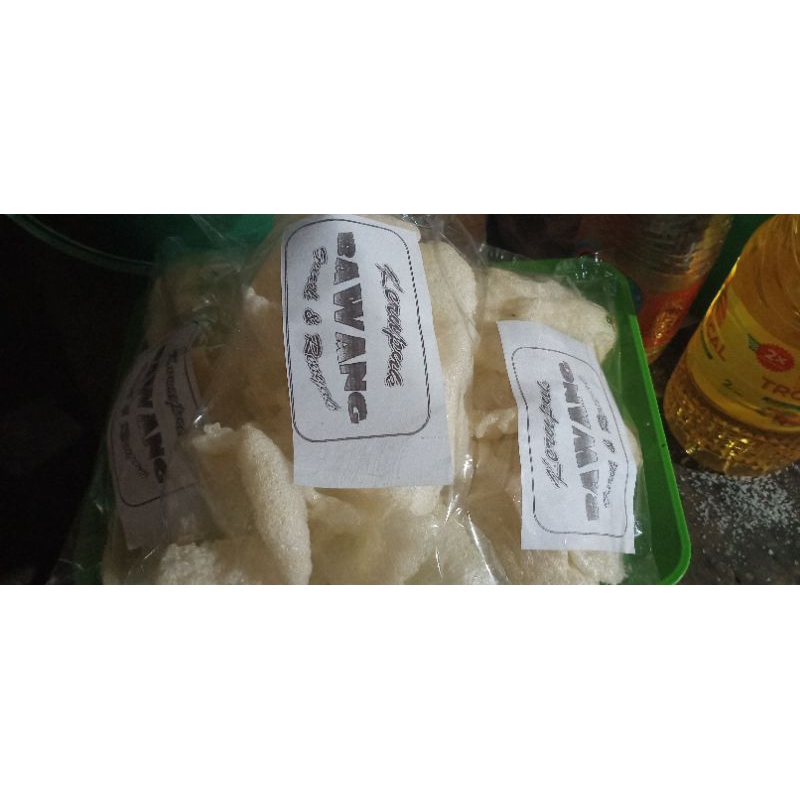 

kerupuk bawang asli madura