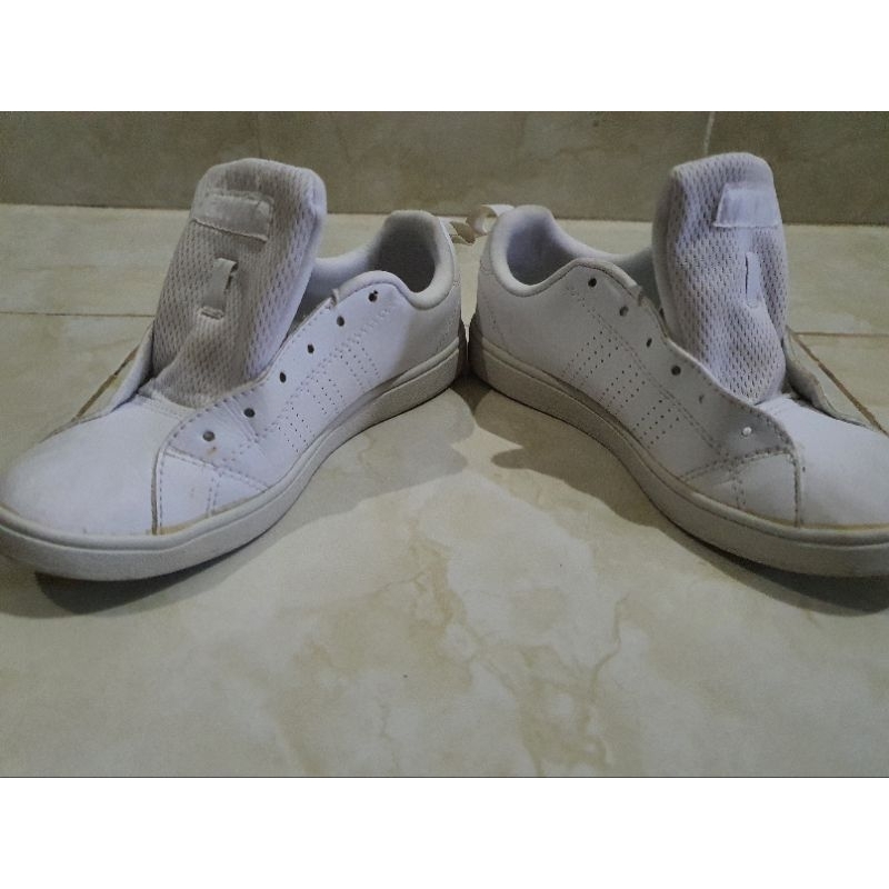 Sepatu Adidas Neo Advantage (Second)