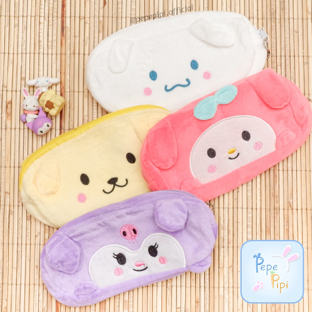 

Produk Terbatas Kotak Pensil Plushy Sanrio Tangan Kuromi Pom Purin Cinnamoroll My Melody Tempat Pensil Plush Wadah Pensil Kostak Pouch Makeup Kosmetik