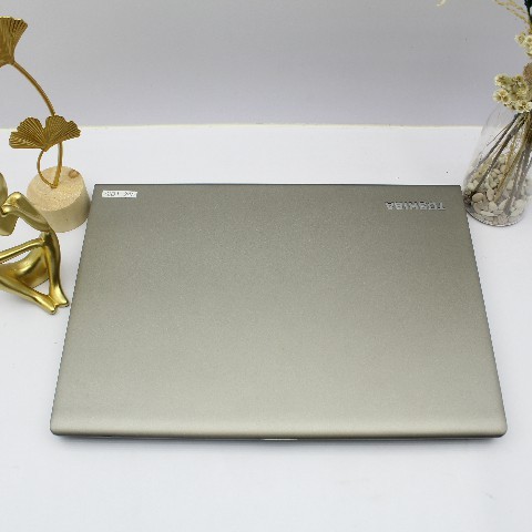Toshiba Dynabook R63 Core i5 Gen5 RAM 4GB