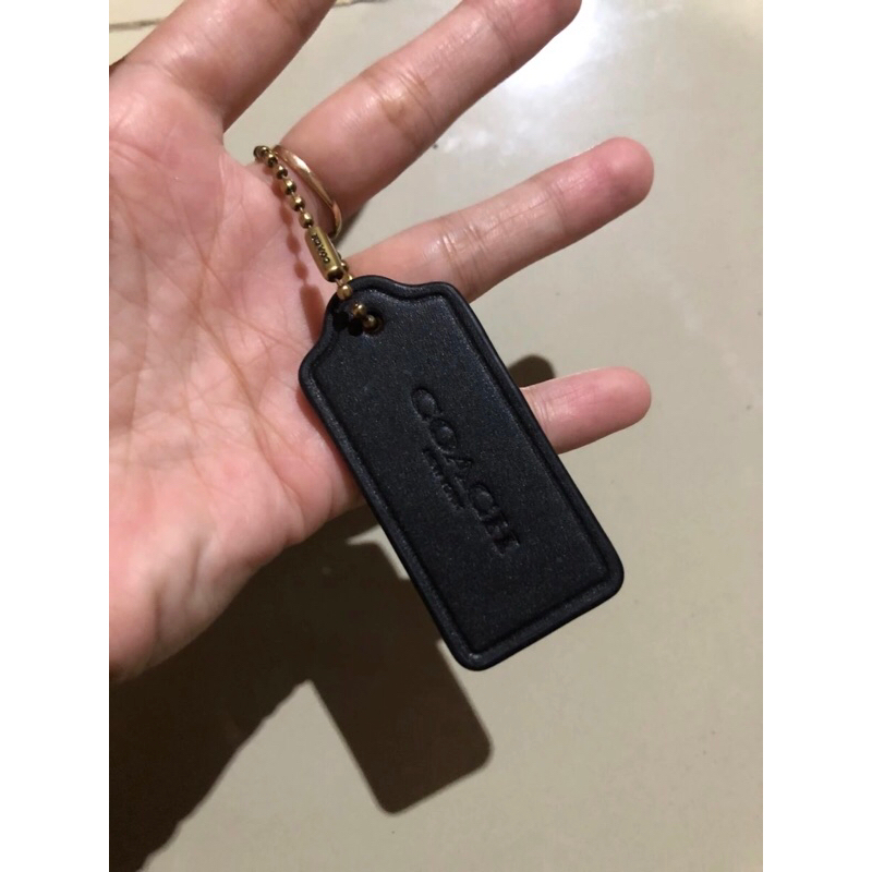 

Hangtag black coach auth 100%