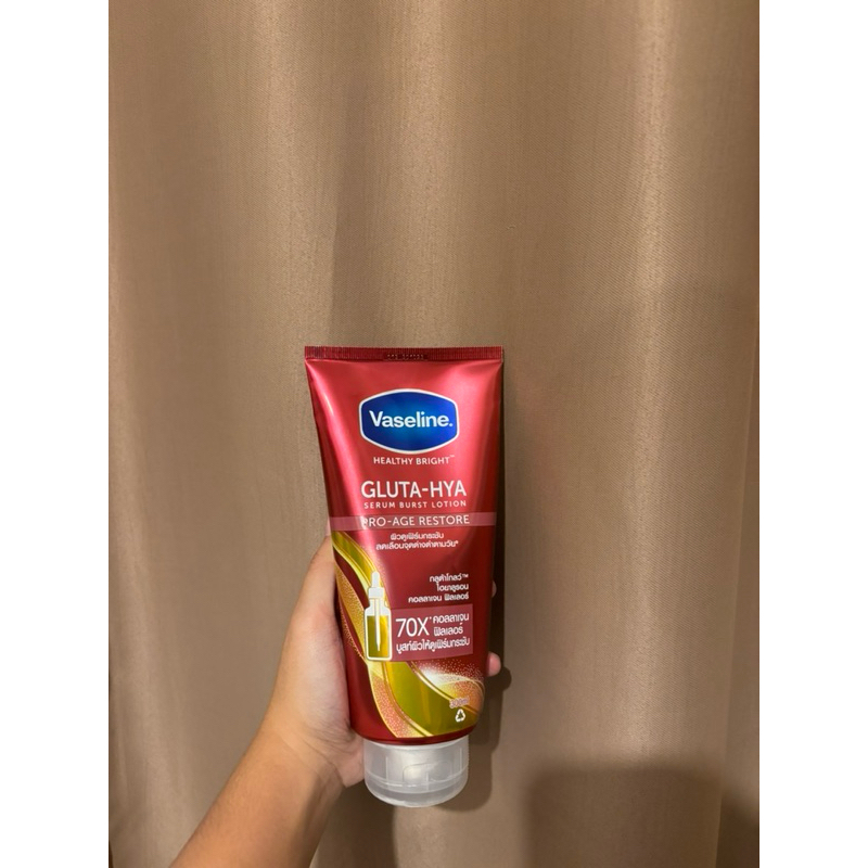 VASELINE GLUTA HYA THAILAND VASELINE HEALTHY BRIGHT GLUTA-HYA/SERUM/LOTION/LOTION  BADAN 300/330ml J