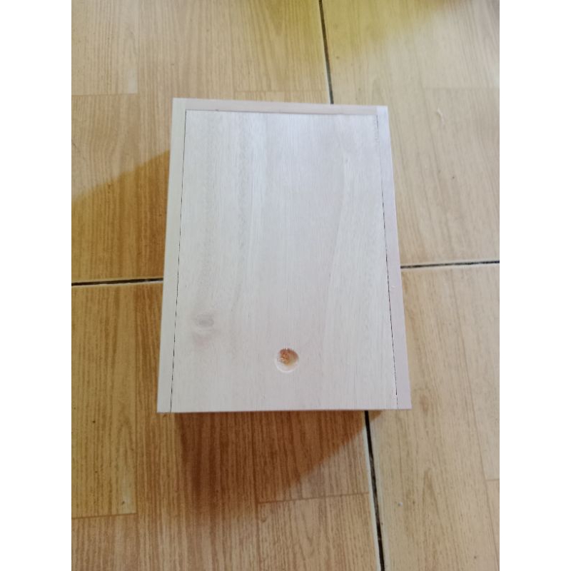 

box ukuran luar 20x16x6