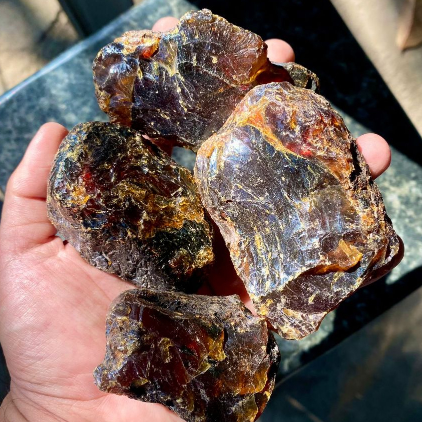NATURAL - Bongkahan Amber - Bahan Mentah Amber -  Batu Getah Katilayu
